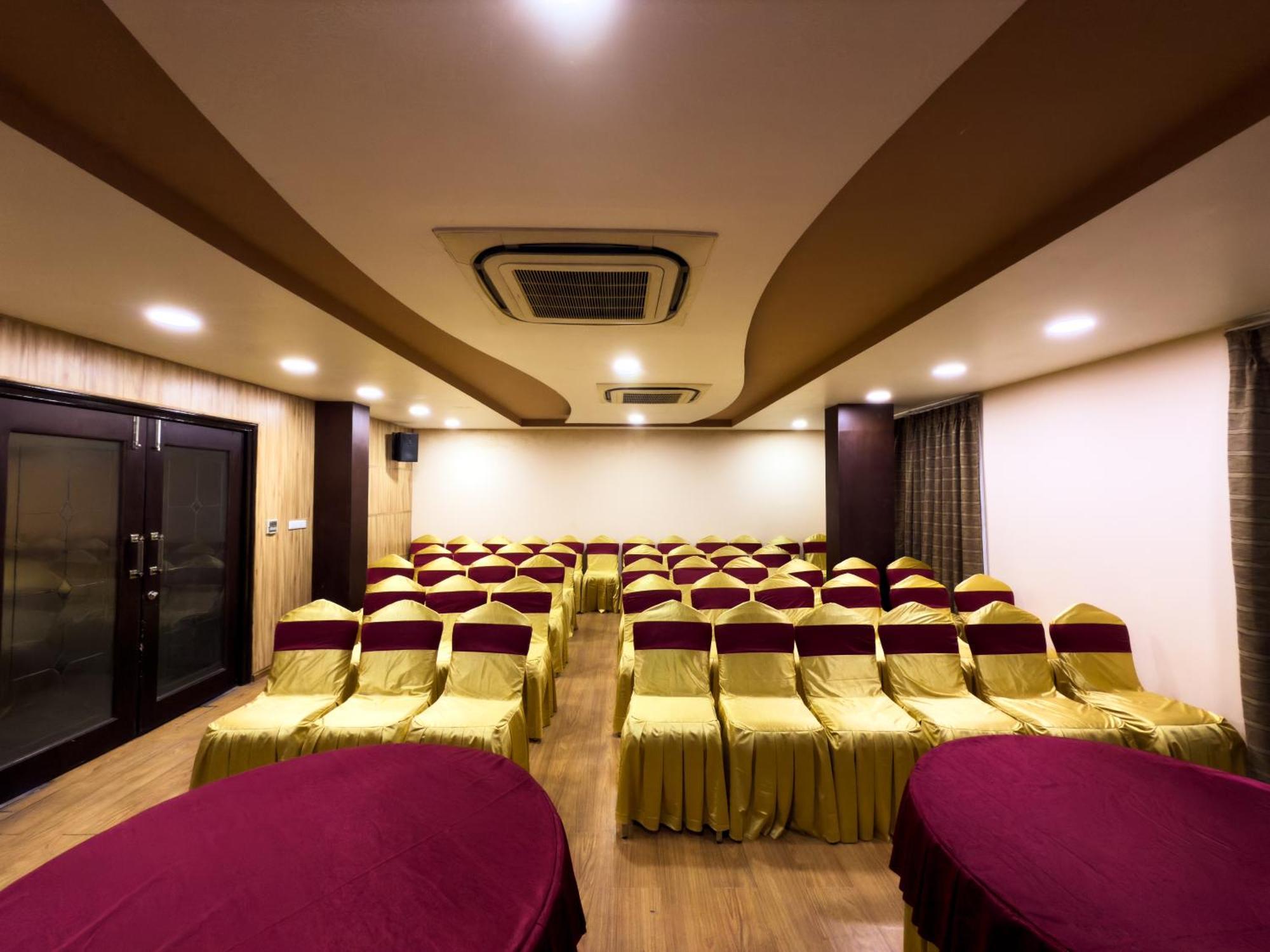 Hotel Royal Palm - A Budget Hotel In Udaipur Exterior foto